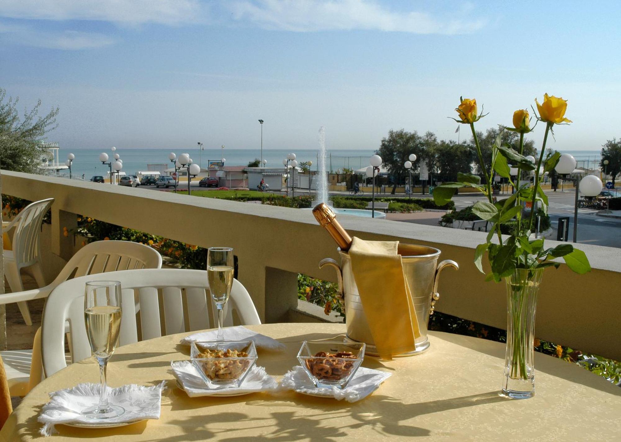 Hotel Palace Senigallia Dış mekan fotoğraf